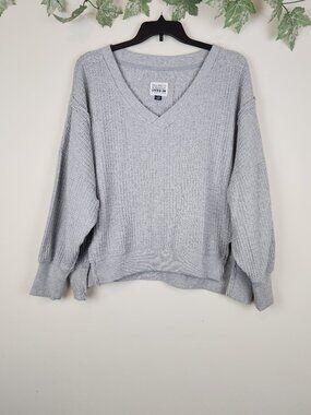 American Eagle Size S Gray Waffle Knit V-Neck Sweater Oversized Slouchy NWT